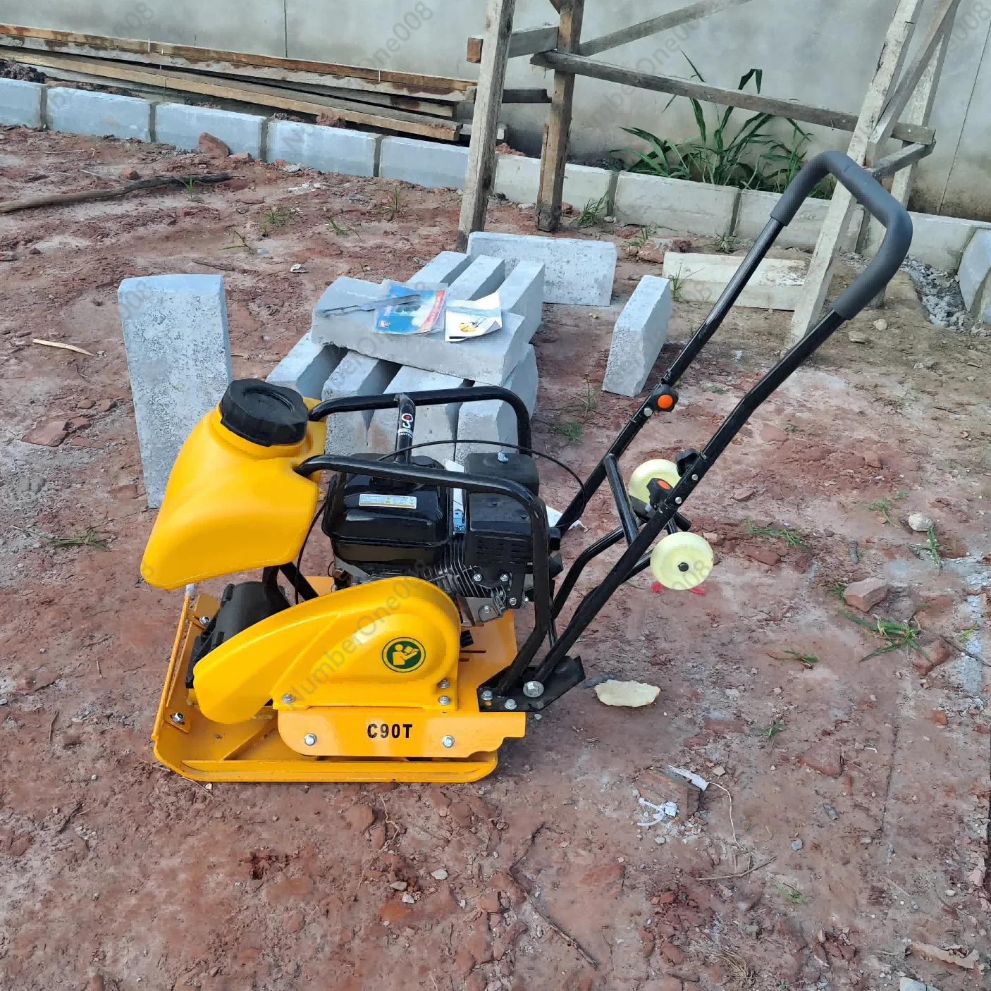 C90t handheld forward vibratin - Plate Compactor Vibrator 评论和价格