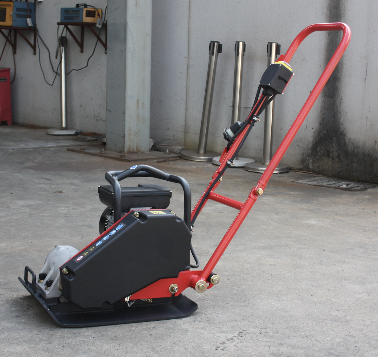 50KG 10.5KN 1.5KW Energy-drive - Plate Compactor Vibrator 评论和价格